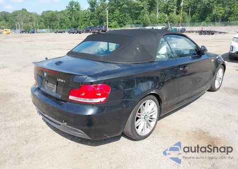 2010 BMW 128I z USA, uszkodzony, nr VIN WBAUN1C54AVH81805